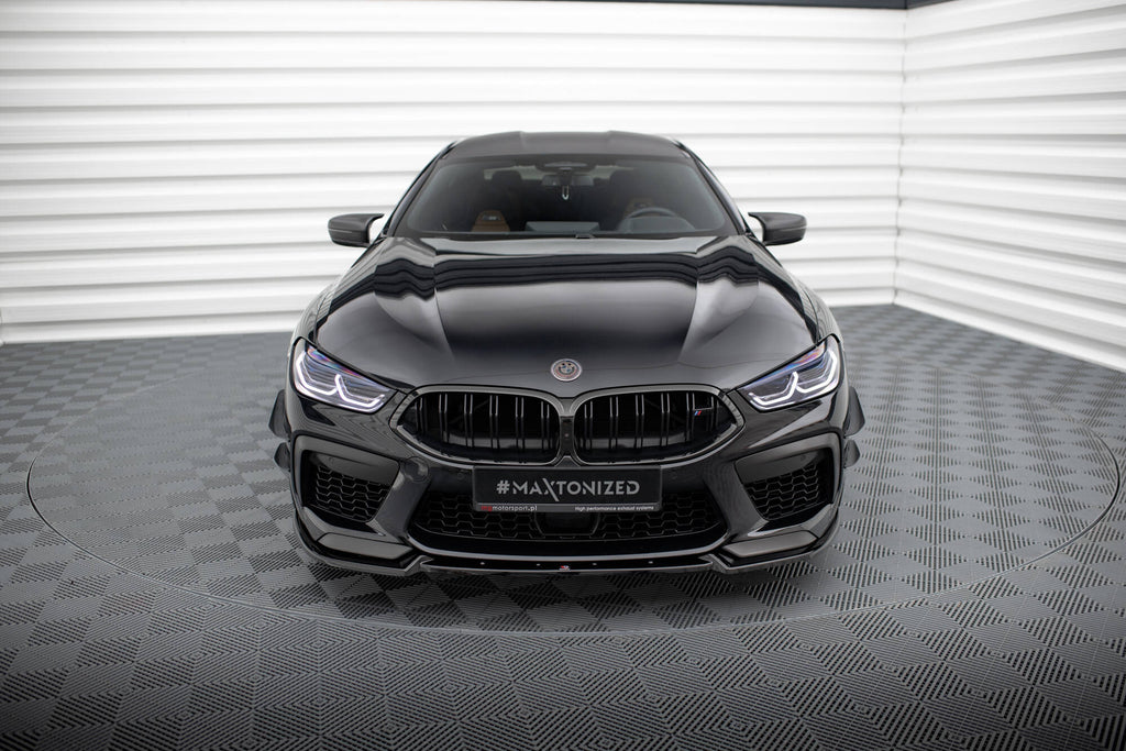 Set di Splitter BMW Serie M8 F93 — dettaglio del profilo