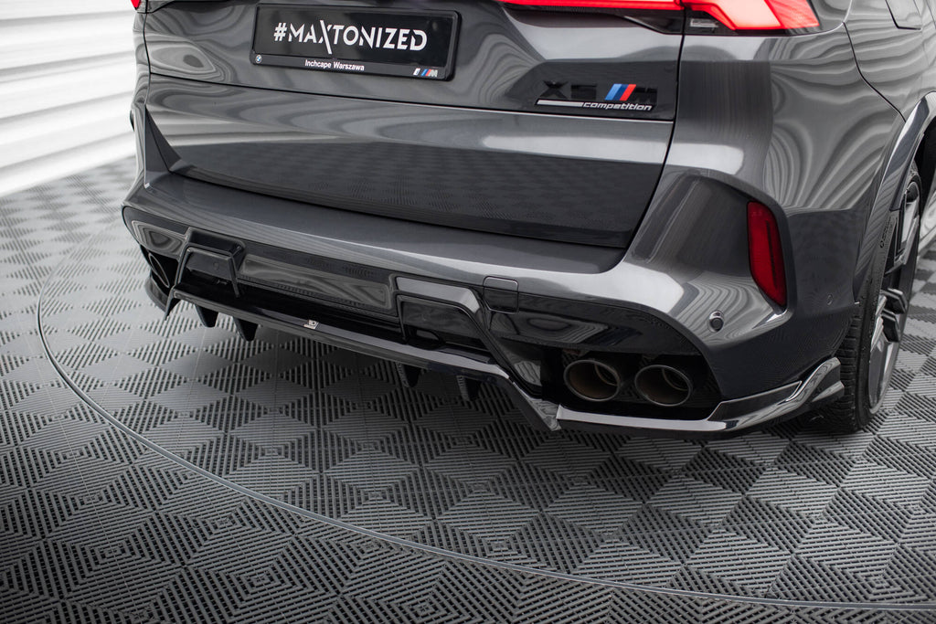 Set di Splitter BMW X5 M F95 Facelift — vista angolata