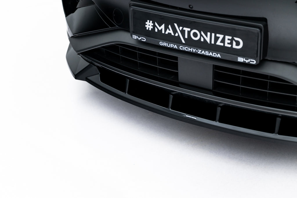 Set di Splitter BYD Sealion 7 Mk1 — montato sulla vettura