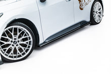Carica l'immagine nel visualizzatore di Gallery, Set di Splitter Cupra Born Mk1 — vista angolata