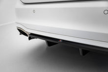Carica l'immagine nel visualizzatore di Gallery, Set di Splitter Ford Focus Station Wagon Mk4 Vignale — montato sulla vettura