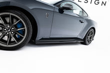 Carica l'immagine nel visualizzatore di Gallery, Set di Splitter Ford Mustang Mk7 Dark Horse — vista angolata