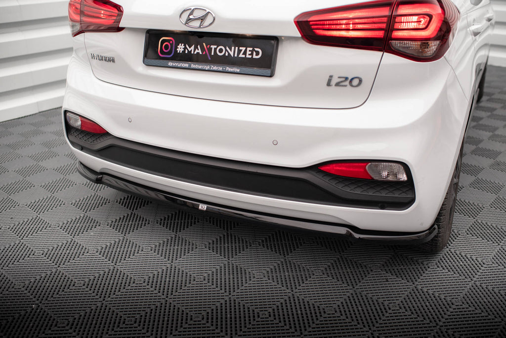 Set di Splitter Hyundai i20 Mk2 Facelift — vista d'insieme