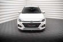 Carica l'immagine nel visualizzatore di Gallery, Set di Splitter Hyundai i20 Mk2 Facelift — montato sulla vettura