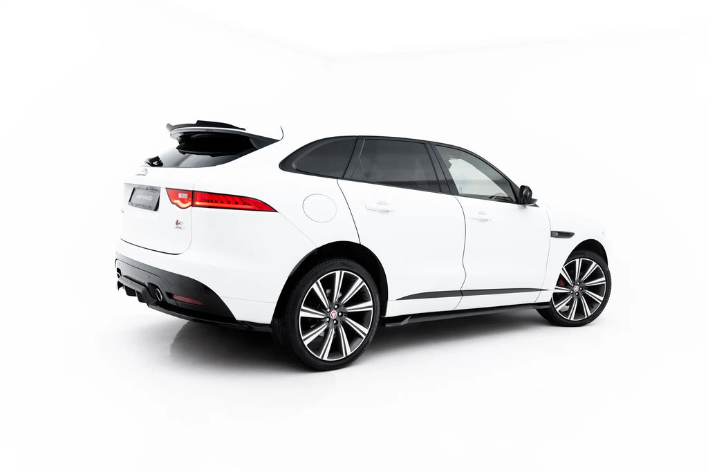 Set di Splitter Jaguar F-Pace SVR X761 — vista angolata