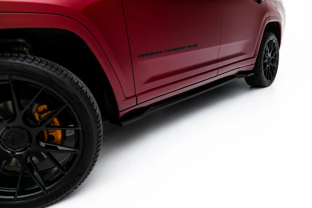 Set di Splitter Jeep Grand Cherokee L Mk5 — montato sulla vettura