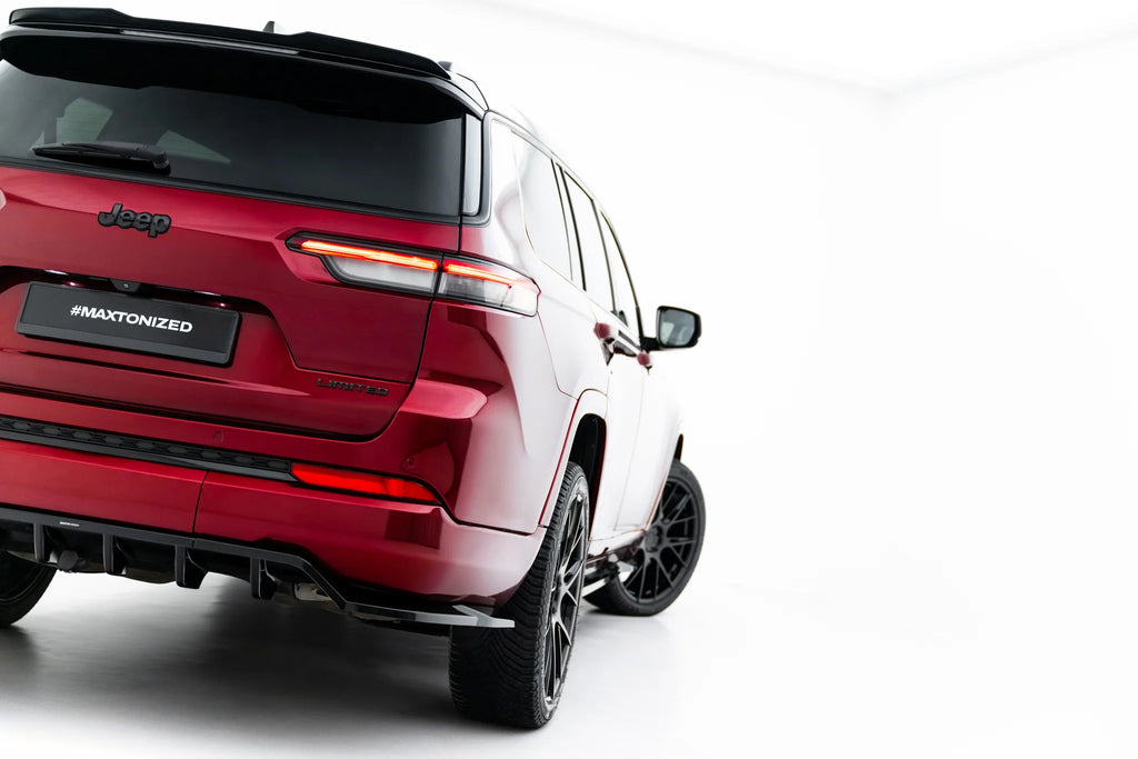 Set di Splitter Jeep Grand Cherokee L Mk5 — vista angolata