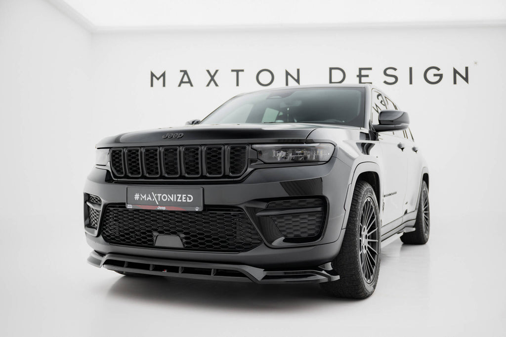 Set di Splitter Jeep Grand Cherokee Mk5 — vista angolata