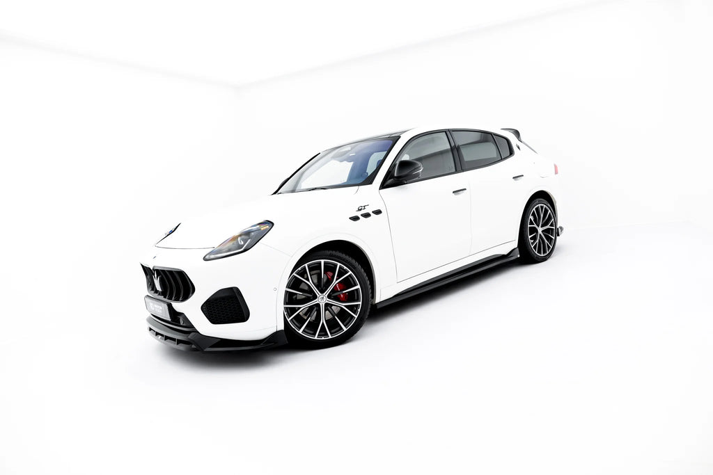Set di Splitter Maserati Grecale GT / Modena Mk1 — particolare della finitura