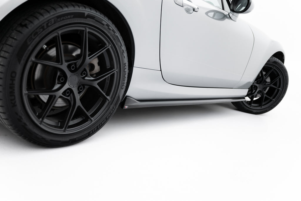 Set di Splitter Mazda MX-5 NC Facelift — particolare del bordo