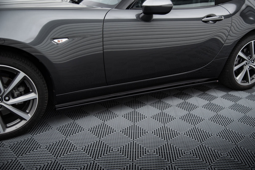 Diffusori sotto minigonne del kit Maxton per Mazda MX-5 ND