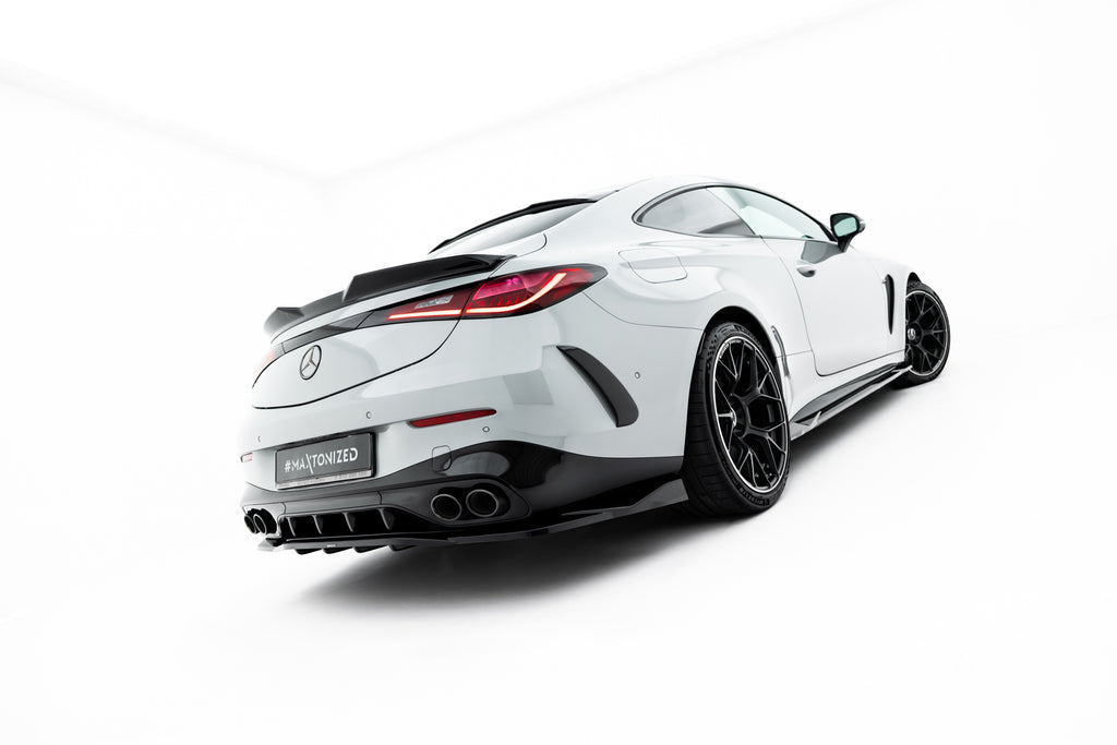 Set di Splitter Mercedes-AMG CLE 53 Aero C236 — particolare della finitura