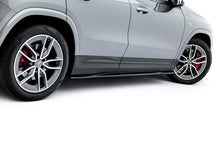 Carica l'immagine nel visualizzatore di Gallery, Set di Splitter Mercedes GLA 35 AMG H247 Facelift — vista angolata
