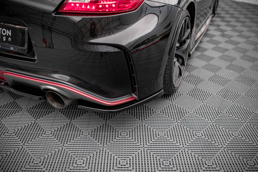Set di Splitter Nissan 370Z Nismo Facelift — vista angolata