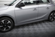 Carica l'immagine nel visualizzatore di Gallery, Set di Splitter Opel Corsa F — vista frontale