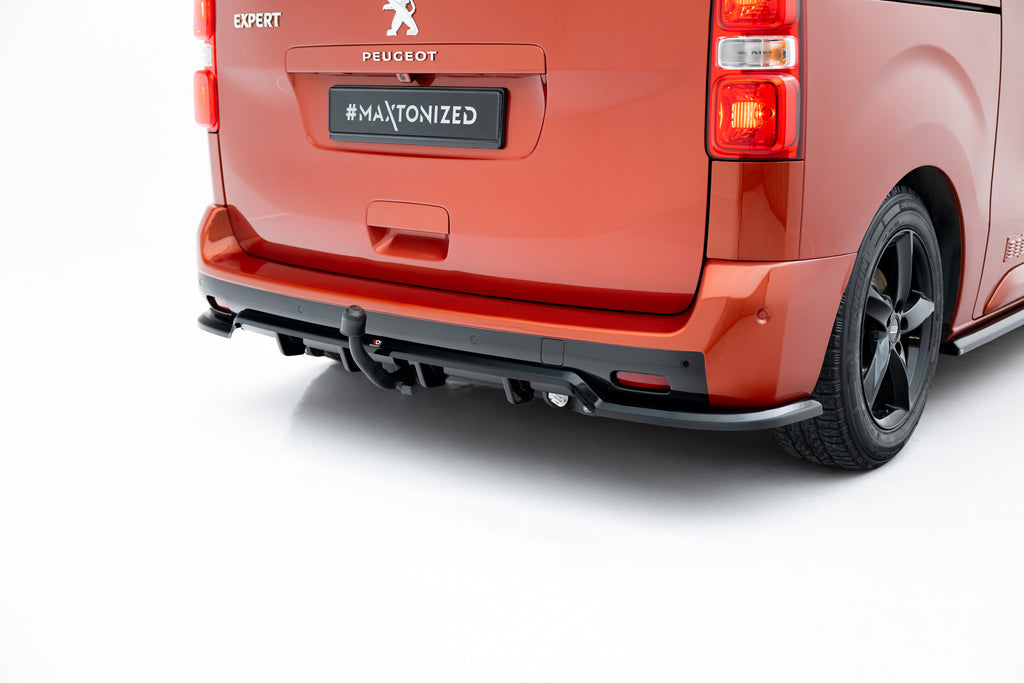 Set di Splitter Peugeot Expert Mk3 — vista frontale