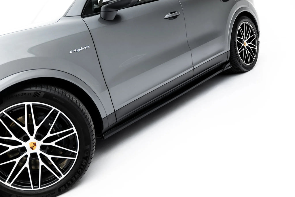 Set di Splitter Porsche Cayenne SUV Mk3 Facelift — montato sulla vettura