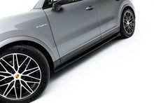 Carica l'immagine nel visualizzatore di Gallery, Set di Splitter Porsche Cayenne SUV Mk3 Facelift — montato sulla vettura