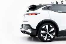 Carica l'immagine nel visualizzatore di Gallery, Set di Splitter Renault Megane E-Tech Electric Mk1 — montato sulla vettura