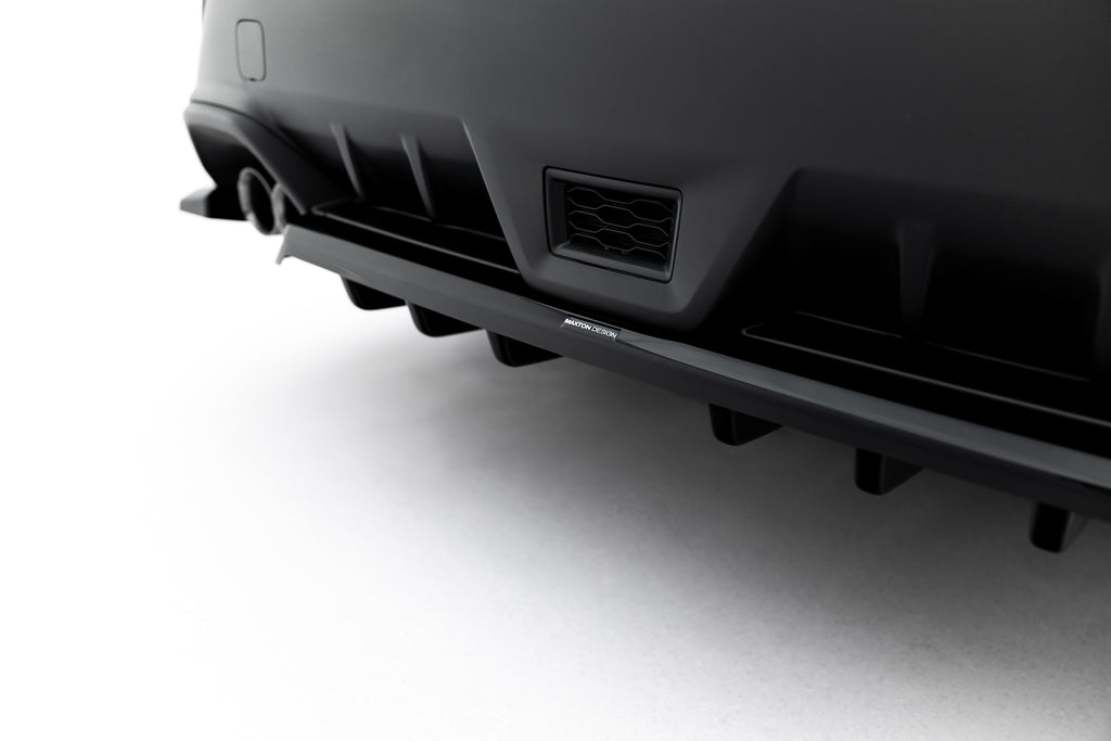 Set di Splitter Subaru WRX Mk2 STI — particolare della finitura
