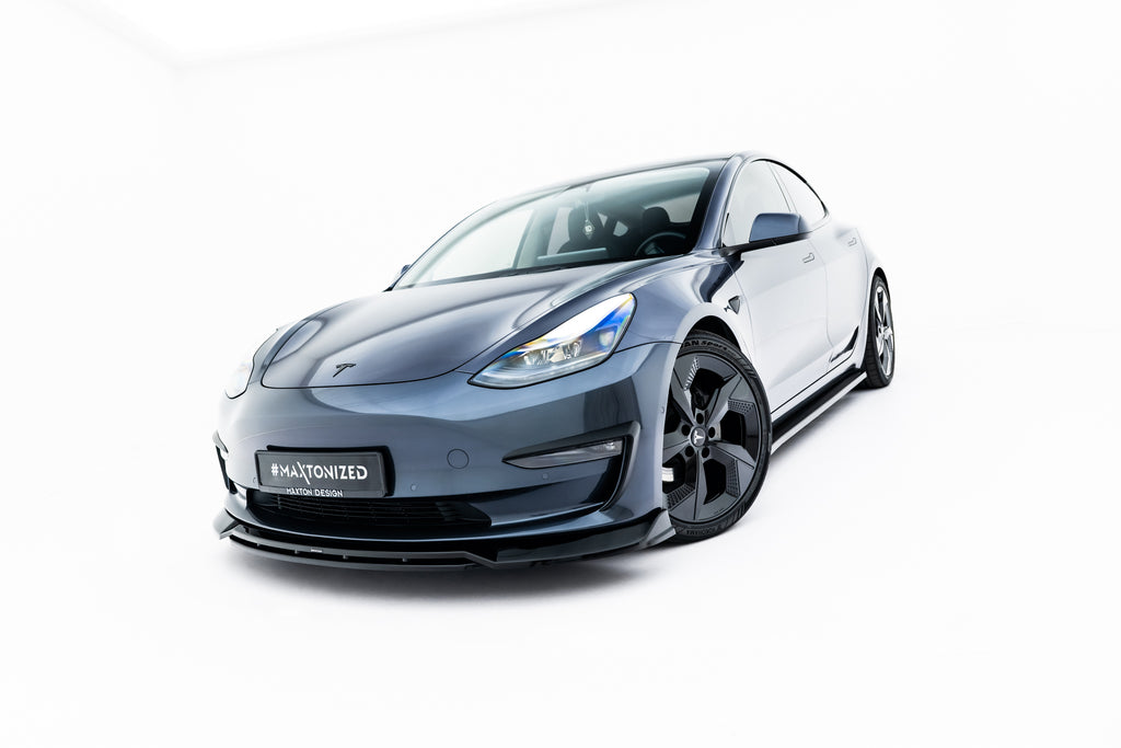 Set di Splitter Tesla Model 3 Mk1 — montato sulla vettura