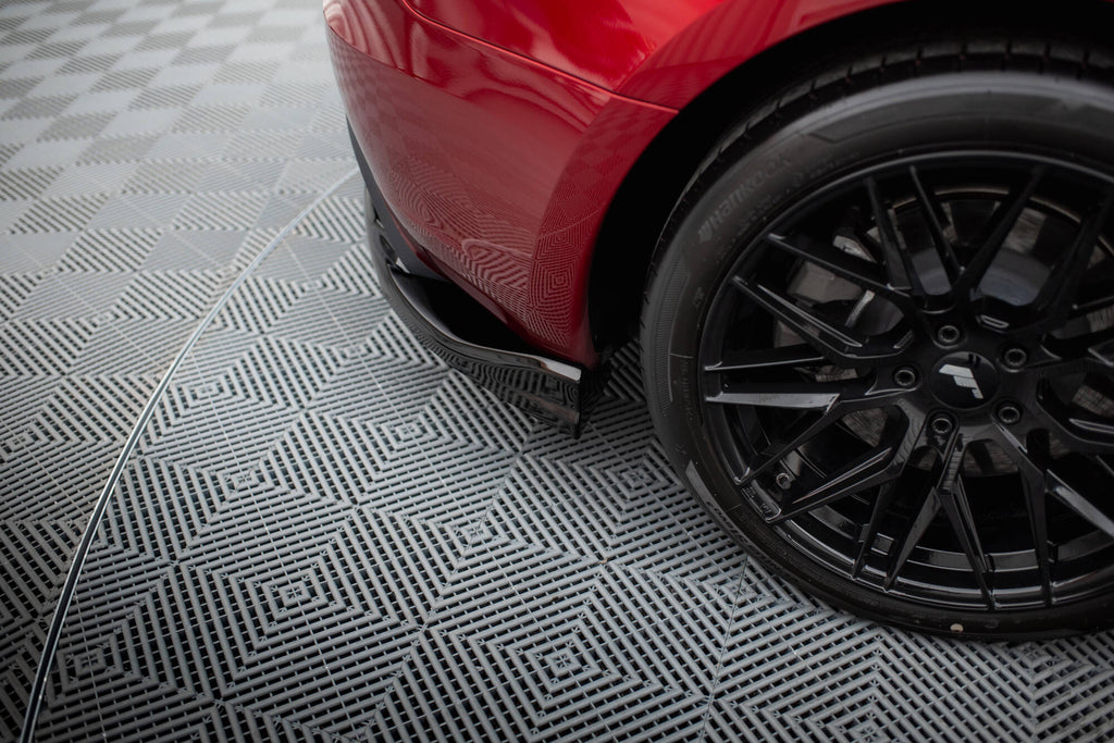 Set di Splitter Tesla Model 3 Mk1 Facelift — vista frontale