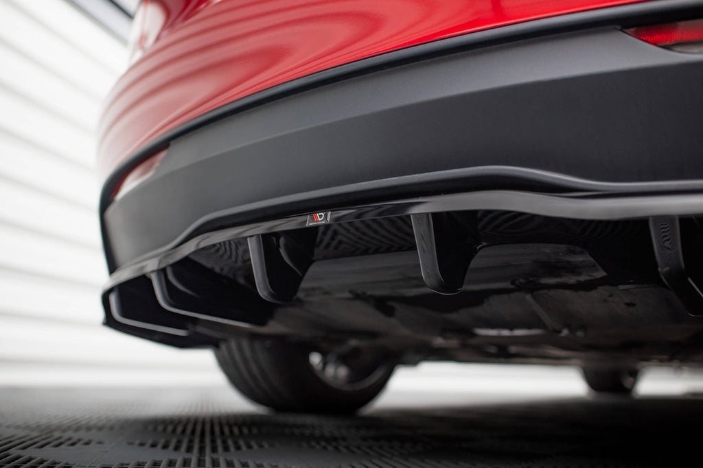 Set di Splitter Tesla Model 3 Mk1 Facelift — particolare del bordo