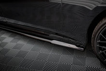 Carica l'immagine nel visualizzatore di Gallery, Set di Splitter BMW Serie 7 G70 740d M-Pack / 740i M-Pack — vista angolata