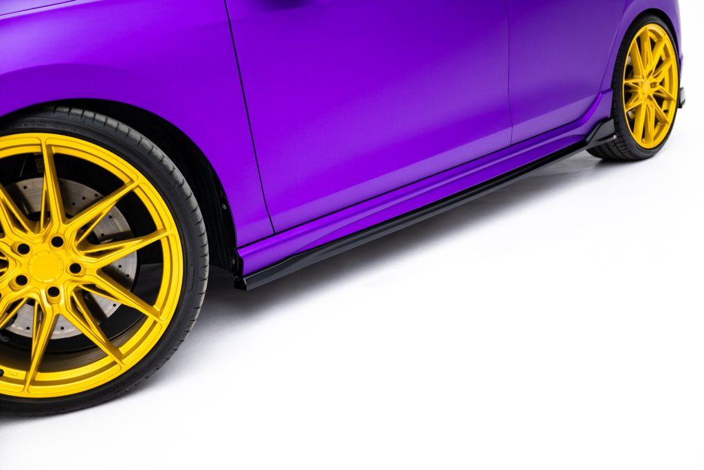 Set di Splitter V.1 Volkswagen Golf R Hatchback Mk8 Facelift — dettaglio del fissaggio