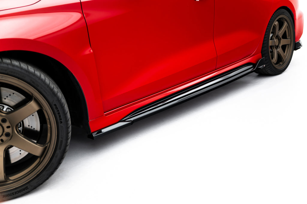 Set di Splitter V.2 Audi RS3 Berlina 8Y Facelift — particolare del bordo