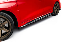 Load image into Gallery viewer, Set di Splitter V.2 Audi RS3 Berlina 8Y Facelift — particolare del bordo
