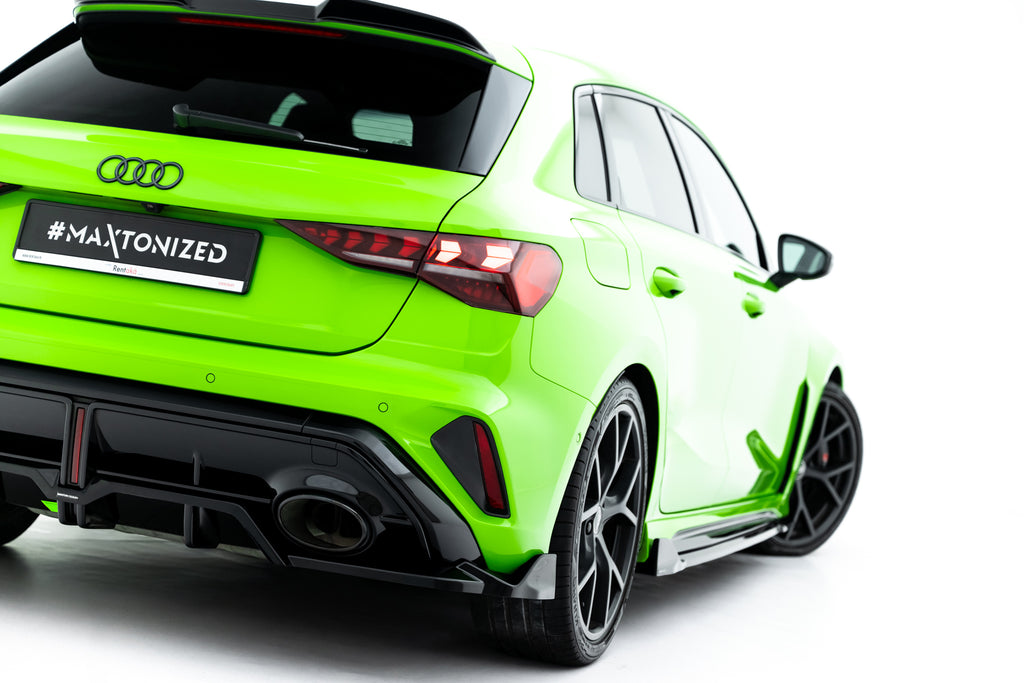 Set di Splitter V.3 Audi RS3 Sportback 8Y Facelift — dettaglio del fissaggio