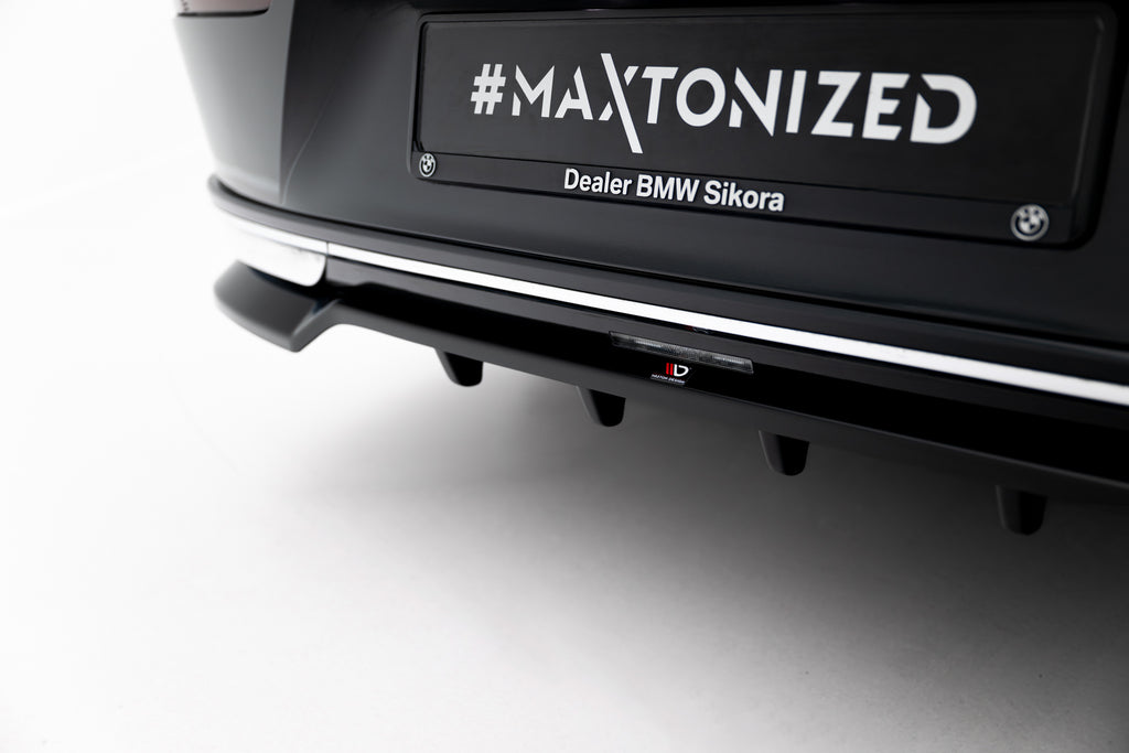 Set di Splitter V.2 BMW Serie 7 G70 — dettaglio del profilo