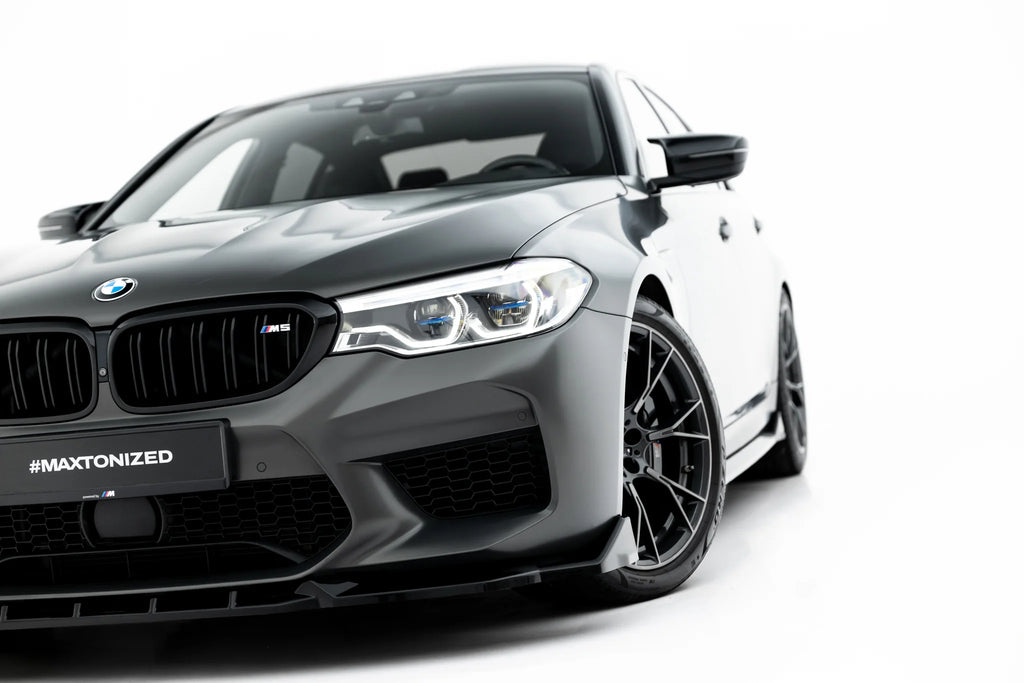 Set di Splitter V.2 BMW Serie M5 F90 — dettaglio della superficie