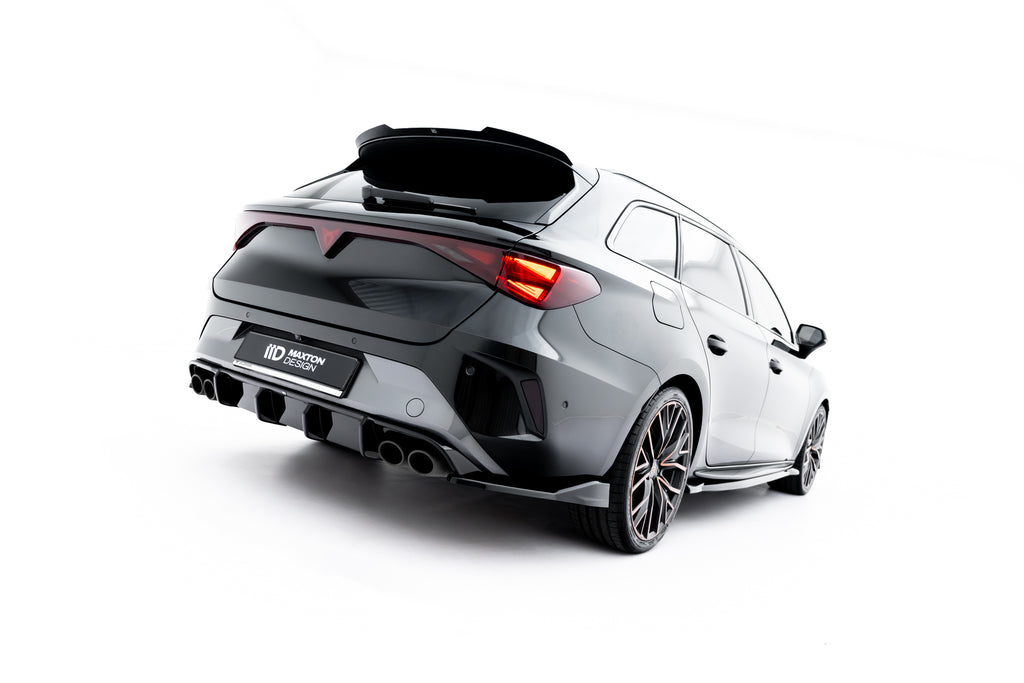 Set di Splitter V.2 Cupra Leon ST Mk1 Facelift — particolare della finitura