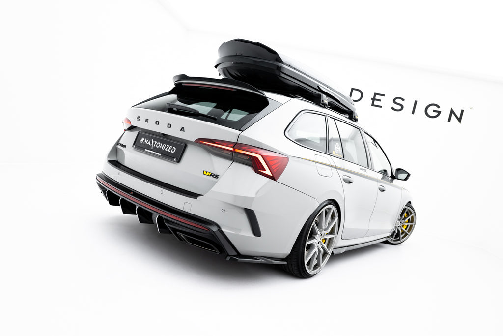 Set di Splitter V.2 Skoda Octavia RS Station Wagon Mk4 — dettaglio del profilo