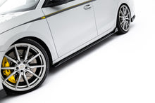 Carica l'immagine nel visualizzatore di Gallery, Set di Splitter V.2 Skoda Octavia RS Station Wagon Mk4 — vista angolata