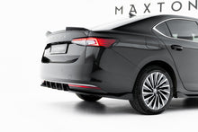 Load image into Gallery viewer, Set di Splitter V.2 Skoda Superb Berlina Mk4 — dettaglio della superficie