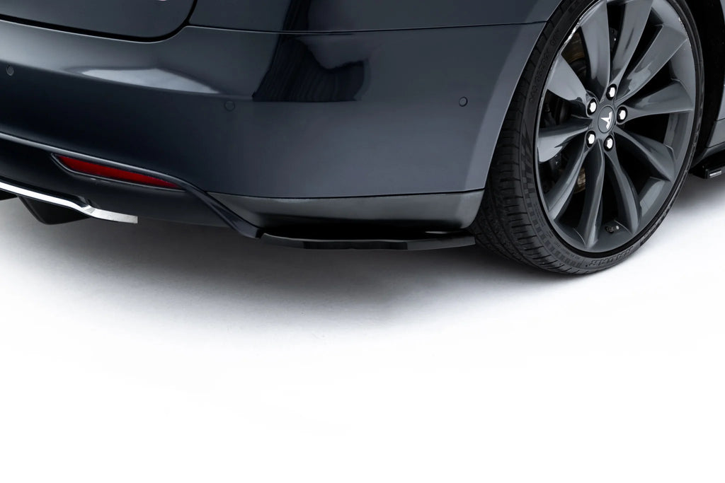 Set di Splitter V.2 Tesla Model S Mk1 — particolare del bordo