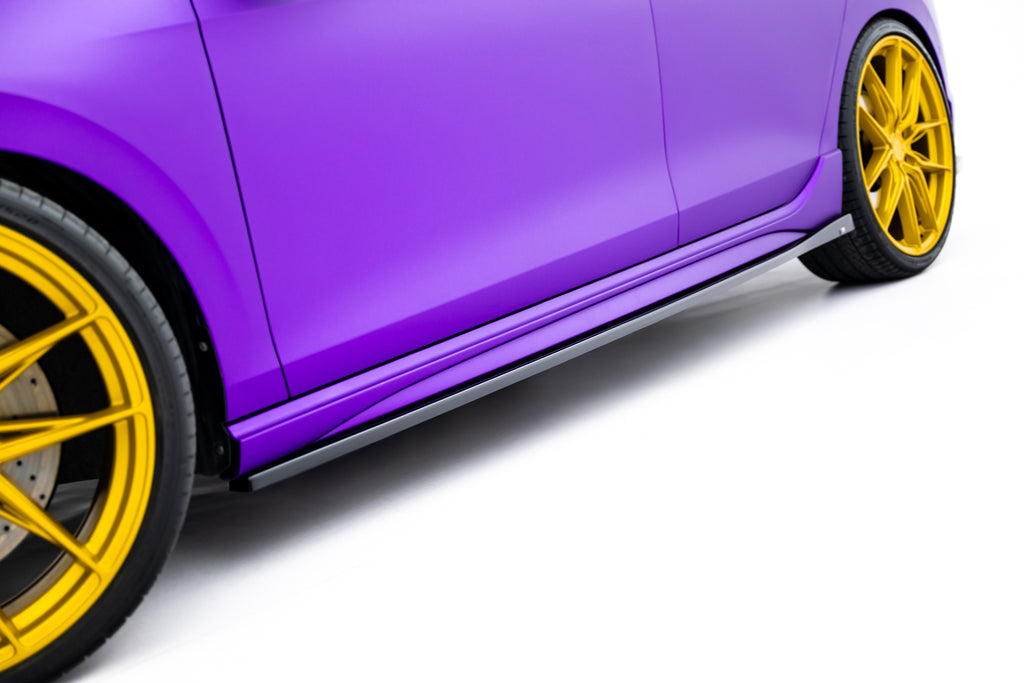 Set di Splitter V.5 Volkswagen Golf R Hatchback Mk8 Facelift — vista laterale