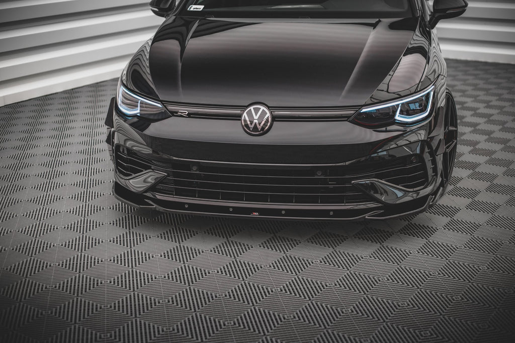Set di Splitter Volkswagen Golf R Hatchback Mk8 — montato sulla vettura
