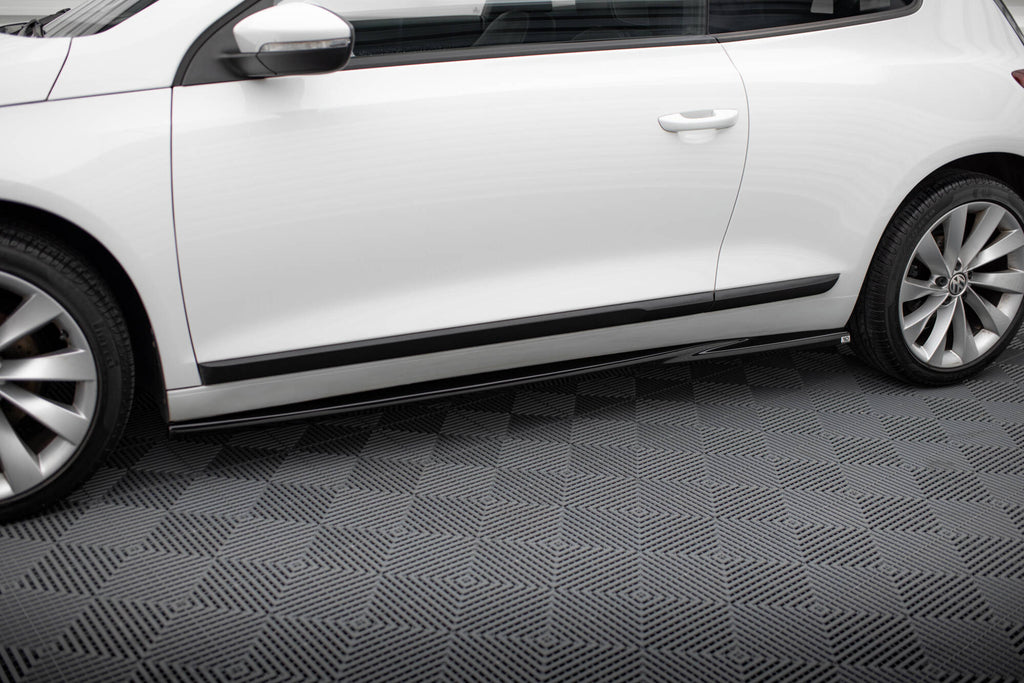 Set di Splitter Volkswagen Scirocco Mk3 Facelift — vista laterale