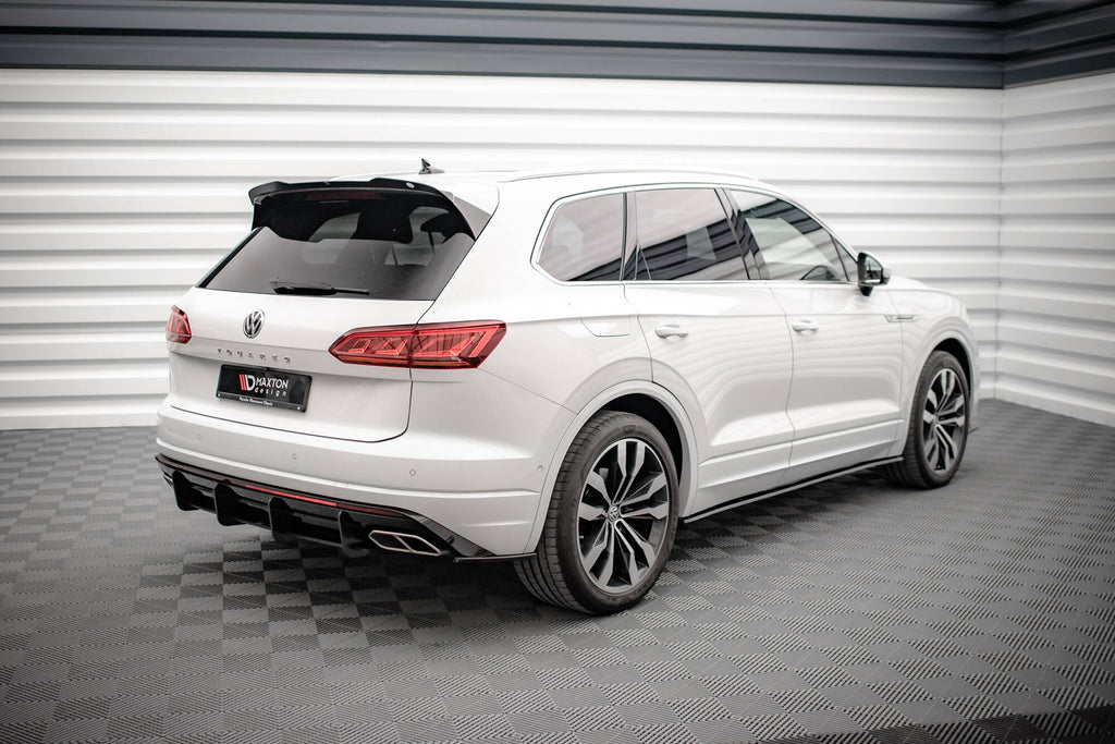 Set di Splitter Volkswagen Touareg Mk3 R-Line — particolare del bordo