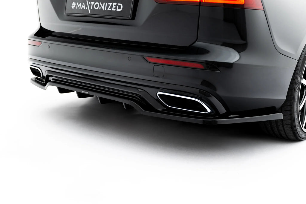 Set di Splitter Volvo V60 Mk3 R-Design — dettaglio della superficie