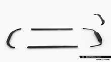 Load image into Gallery viewer, Set di Splitter Volvo V60 Mk3 R-Design — dettaglio del fissaggio