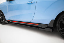 Carica l'immagine nel visualizzatore di Gallery, Flap Laterali Hyundai Veloster N Mk2 Street Pro — dettaglio del profilo