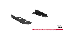 Carica l'immagine nel visualizzatore di Gallery, Flap Laterali Mercedes CLE C236 AMG 53 Aero Street Pro — dettaglio del fissaggio