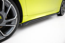 Carica l'immagine nel visualizzatore di Gallery, Diffusori Sotto Minigonne Abarth 500e — montato sulla vettura