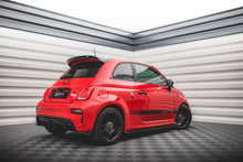Carica l'immagine nel visualizzatore di Gallery, Diffusori sotto minigonne Maxton Design per Abarth 595 Mk1 Facelift — ABS nero lucido, vista di dettaglio
