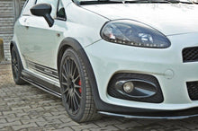 Carica l'immagine nel visualizzatore di Gallery, Dettaglio del diffusore sotto minigonna Maxton per Fiat Grande Punto Abarth